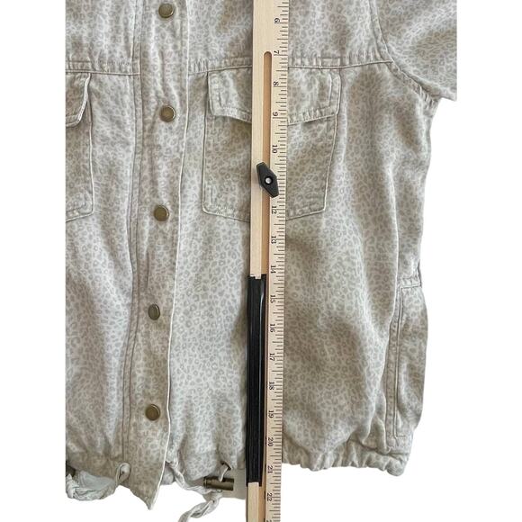 Rails Collins White Beige Jacket Mini Cheetah Print Size Medium Drawstring Waist - Picture 11 of 12